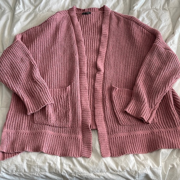 Cardigan - Picture 1 of 3